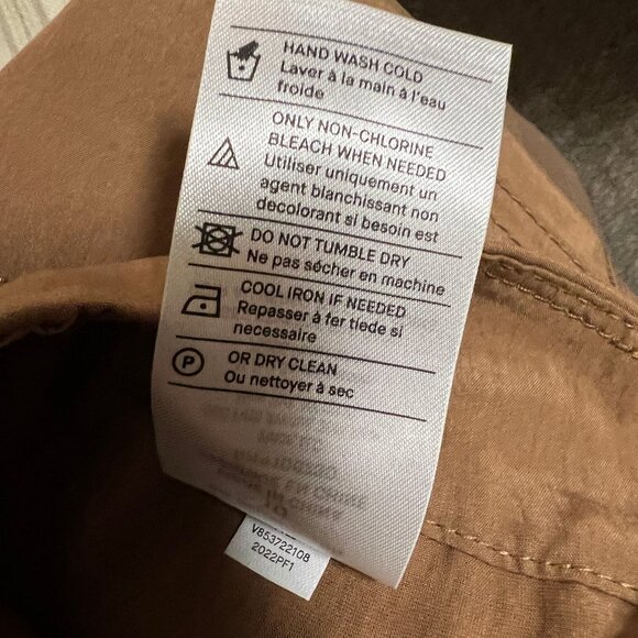 VINCE. FLUID CARGO PANTS SIZE 10 NEW WITH TAGS COLOR NILE BROWN + VINCE BLOUSE - Picture 11 of 16